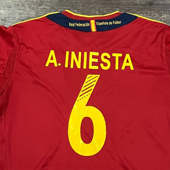 Vintage Y2K España FCF Football Club Iniesta Red Jersey Campeones de Europa 2008 - Picture 8 of 10